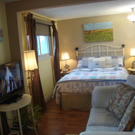 Paddington Place Bed & Breakfast Oshawa Exterior photo