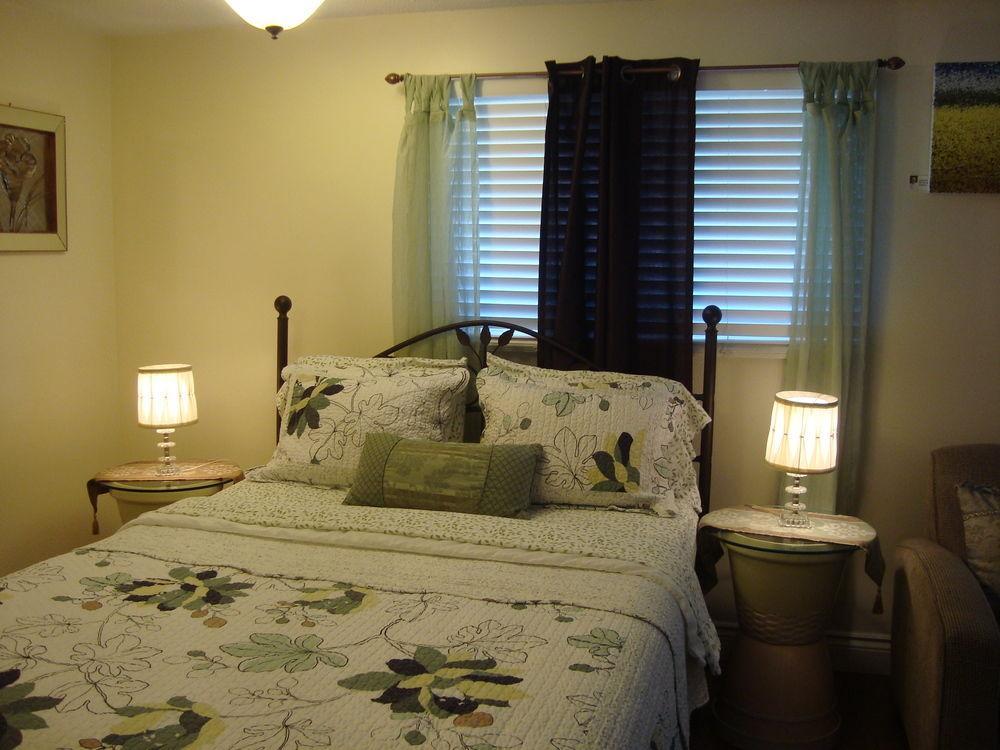 Paddington Place Bed & Breakfast Oshawa Exterior photo