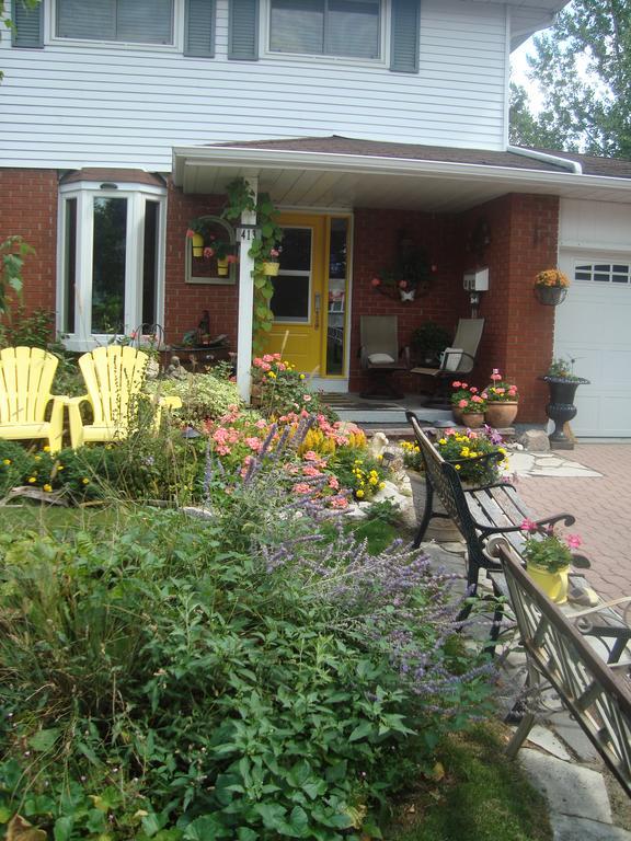 Paddington Place Bed & Breakfast Oshawa Exterior photo